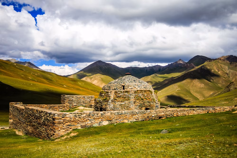 Du Kirghizistan à l'Ouzbékistan, à la découverte de la Route de la soie